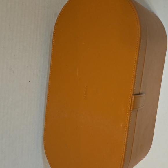 Dyson Airwrap Case - Picture 4 of 9